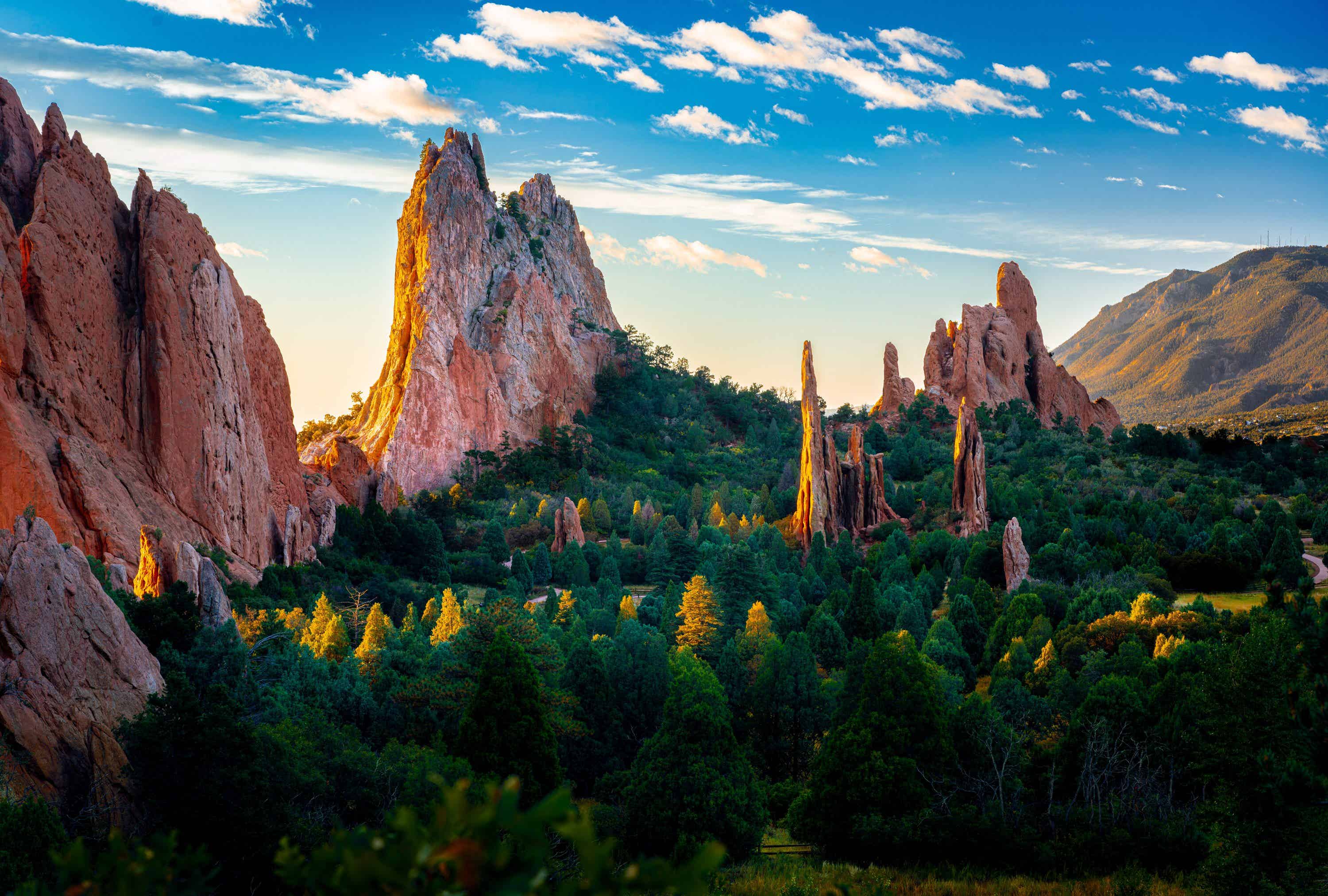 Hotel Deals in Colorado Springs - Book Now from $31/night