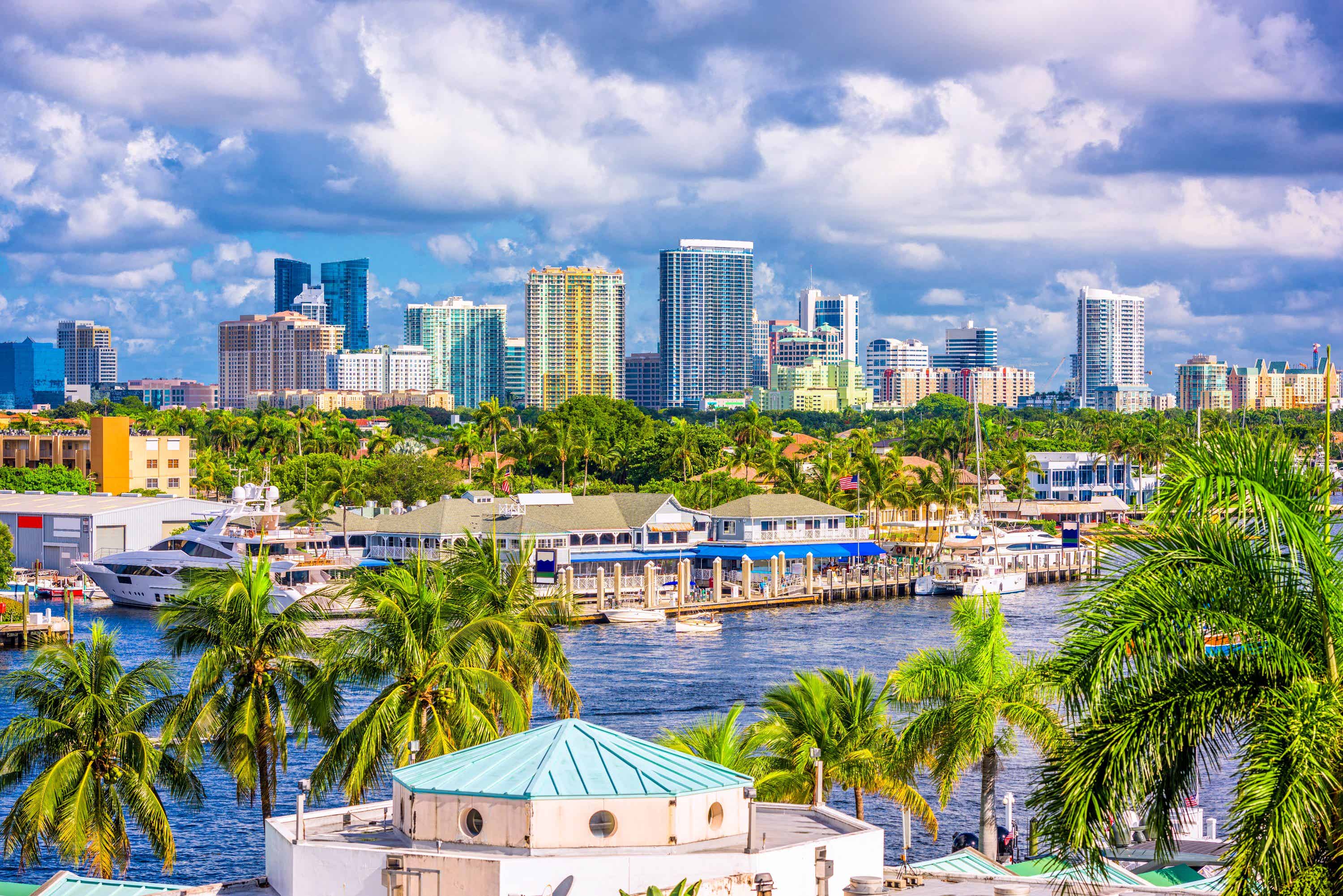 Fort Lauderdale Car Rentals from $4/day
