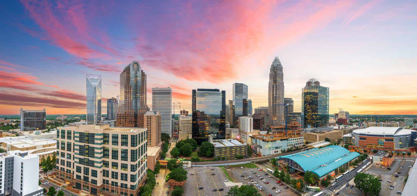 Cheap Flights Hyderabad to Charlotte from $783 | Priceline