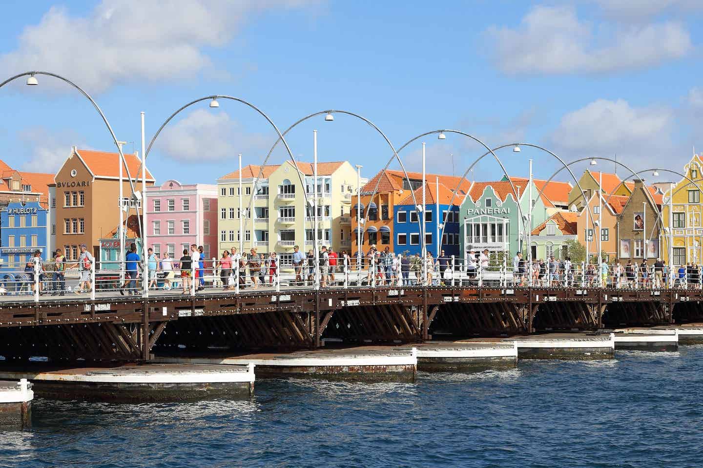 Cheap Flights to Curacao from $201 | Priceline