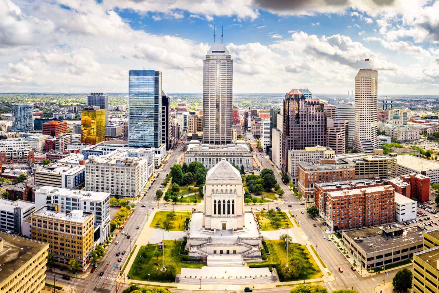 Indianapolis Vacation Packages - Flight + Hotel from $242
