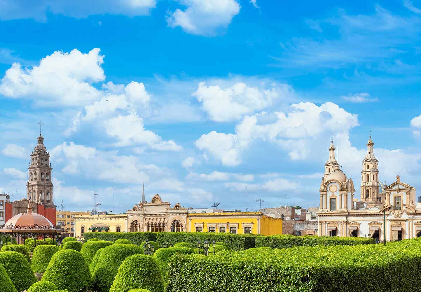 Cheap Flights Chicago to Guanajuato from $434 | Priceline