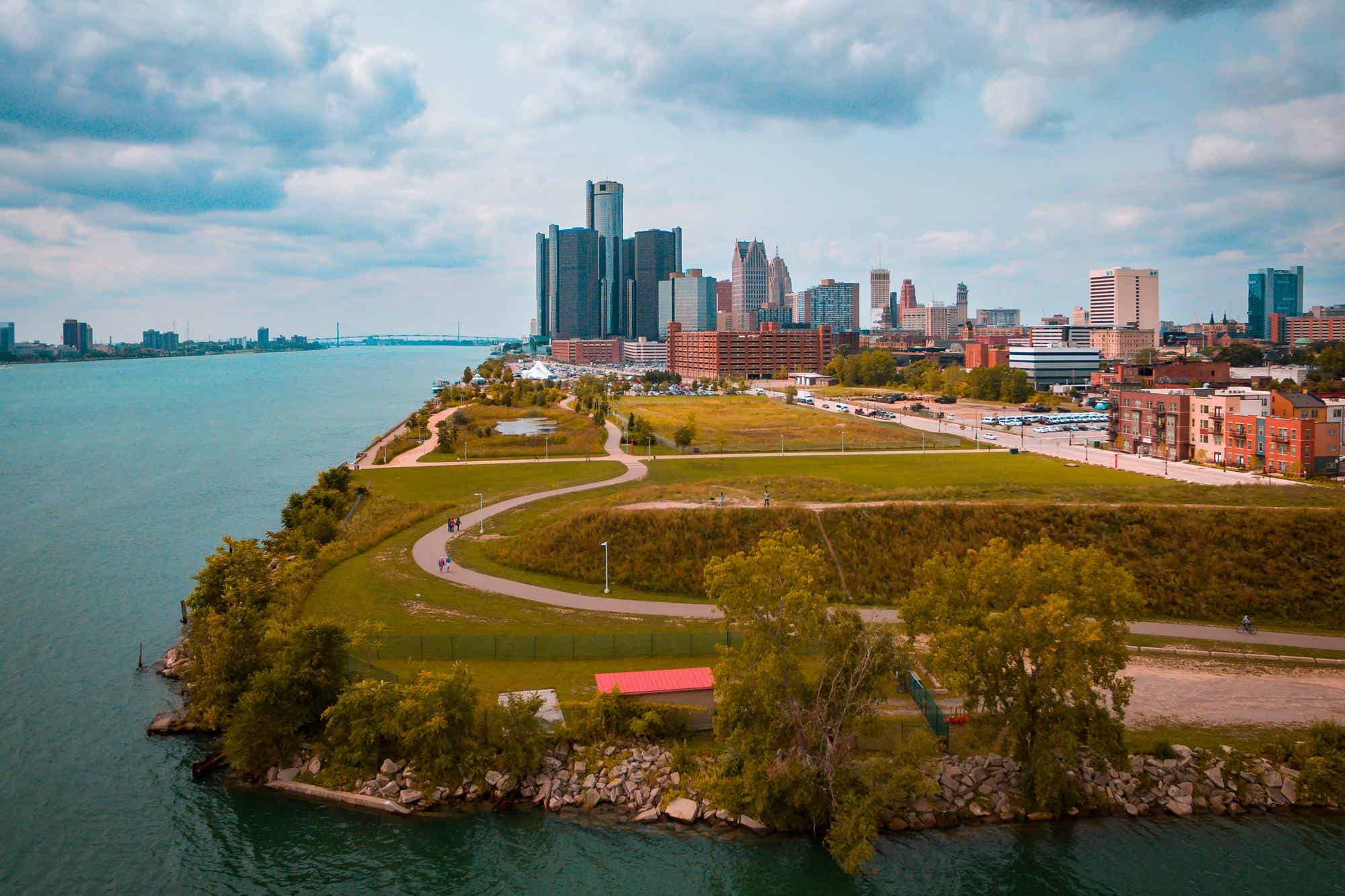Business Class Flights New York City to Michigan from $320