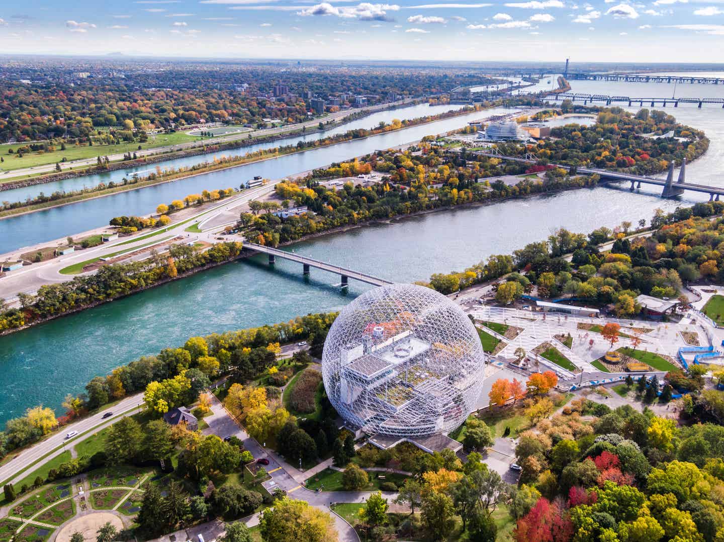 Cheap Flights Miami to Montreal YUL from $255 | Priceline